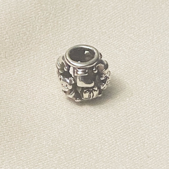 Pandora Santa’s elves charm - Picture 5 of 9